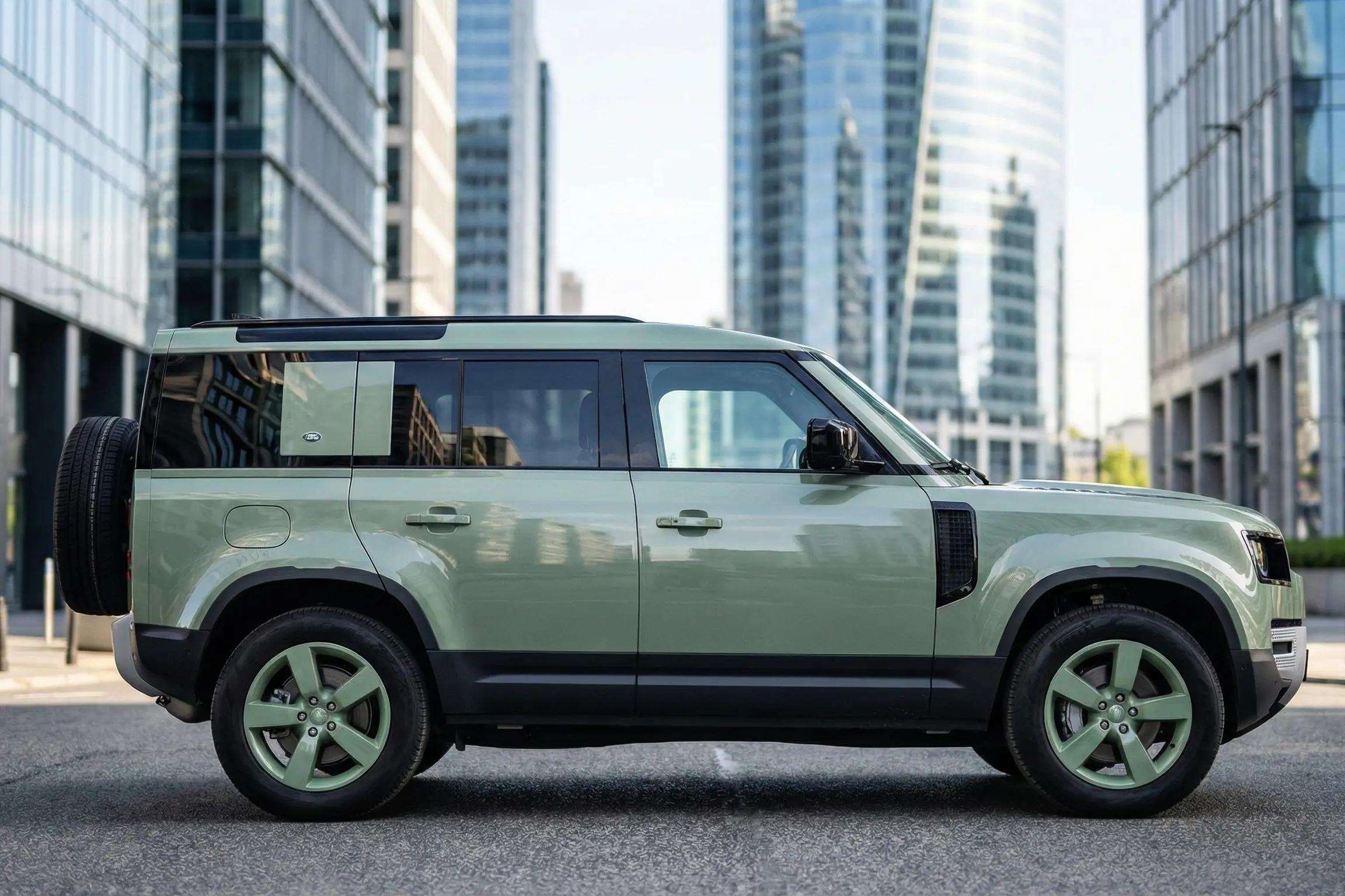 land rover defender panther cars wynajem z kierowcą